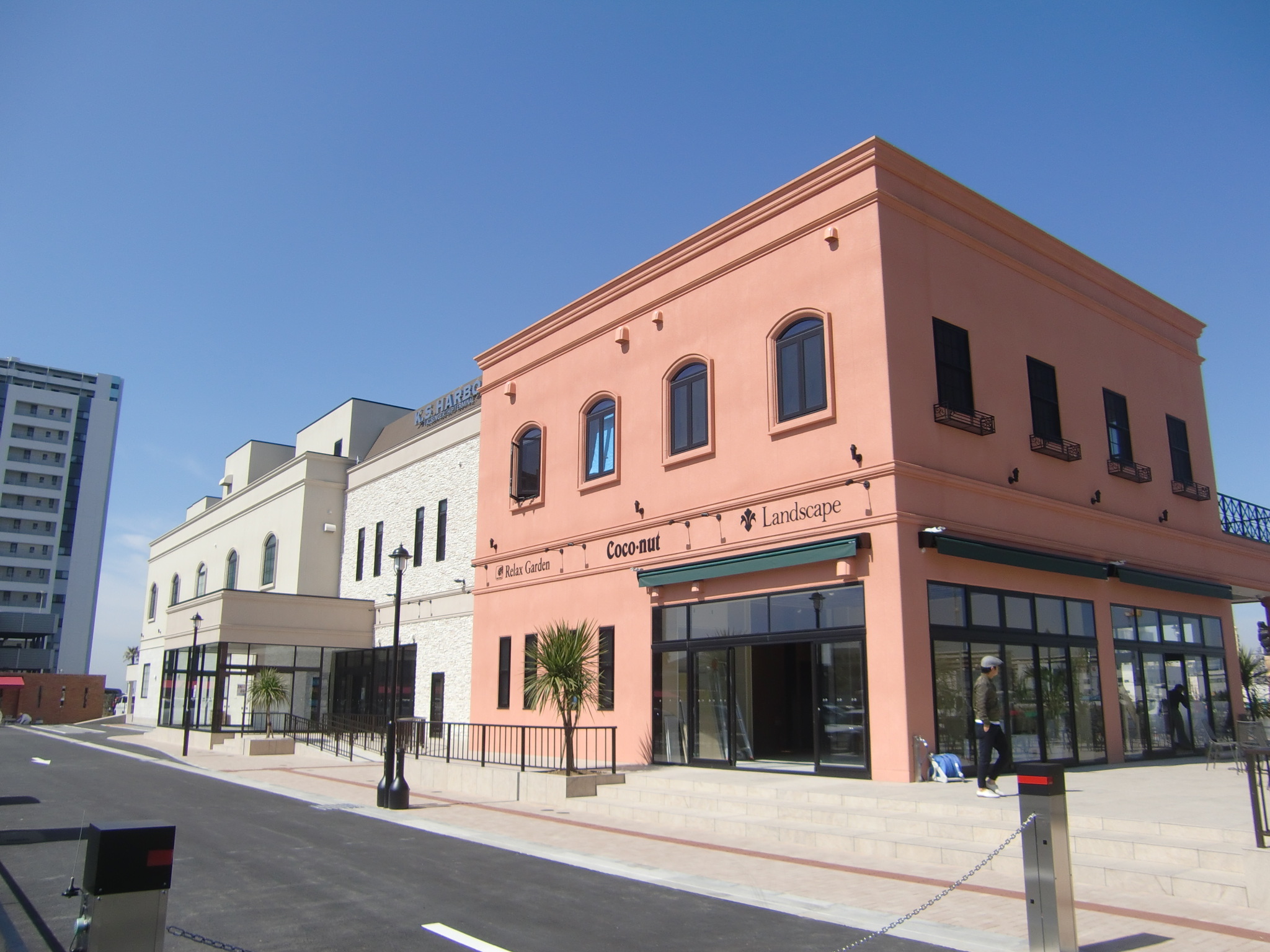 ケーズハーバー（旅客船ターミナル等複合施設）