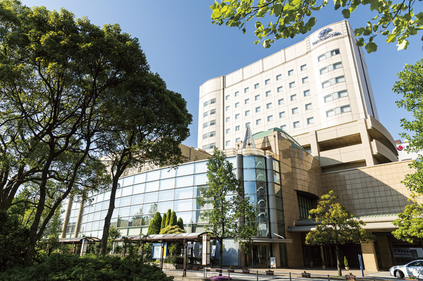 ホテルは千葉みなと駅目の前徒歩1分で便利