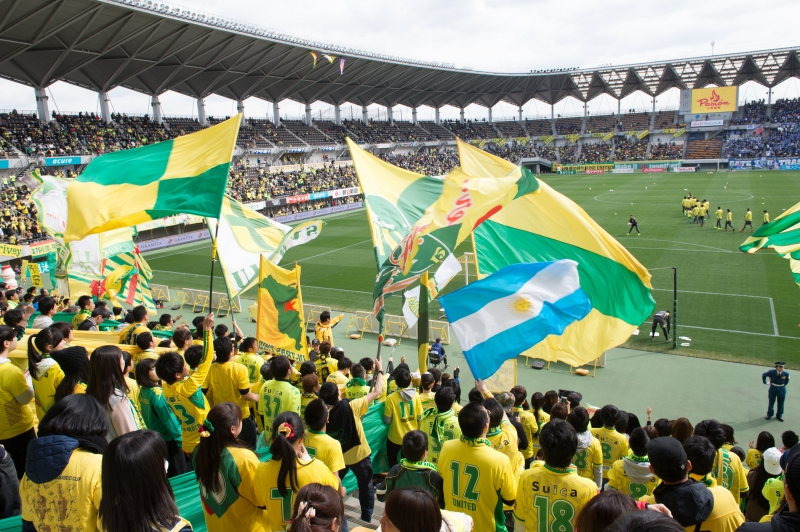 観戦チケットや応援グッズを購入しよう！