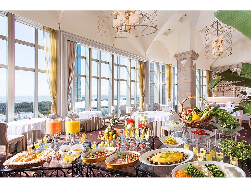 人気の朝食会場