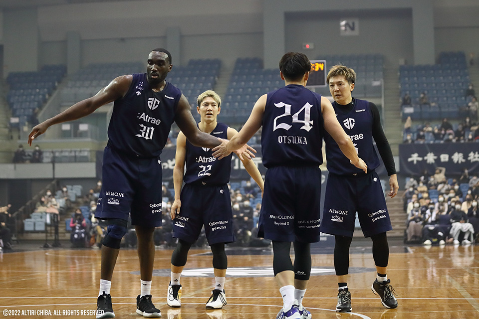 迫力と熱気に満ちた試合を観戦