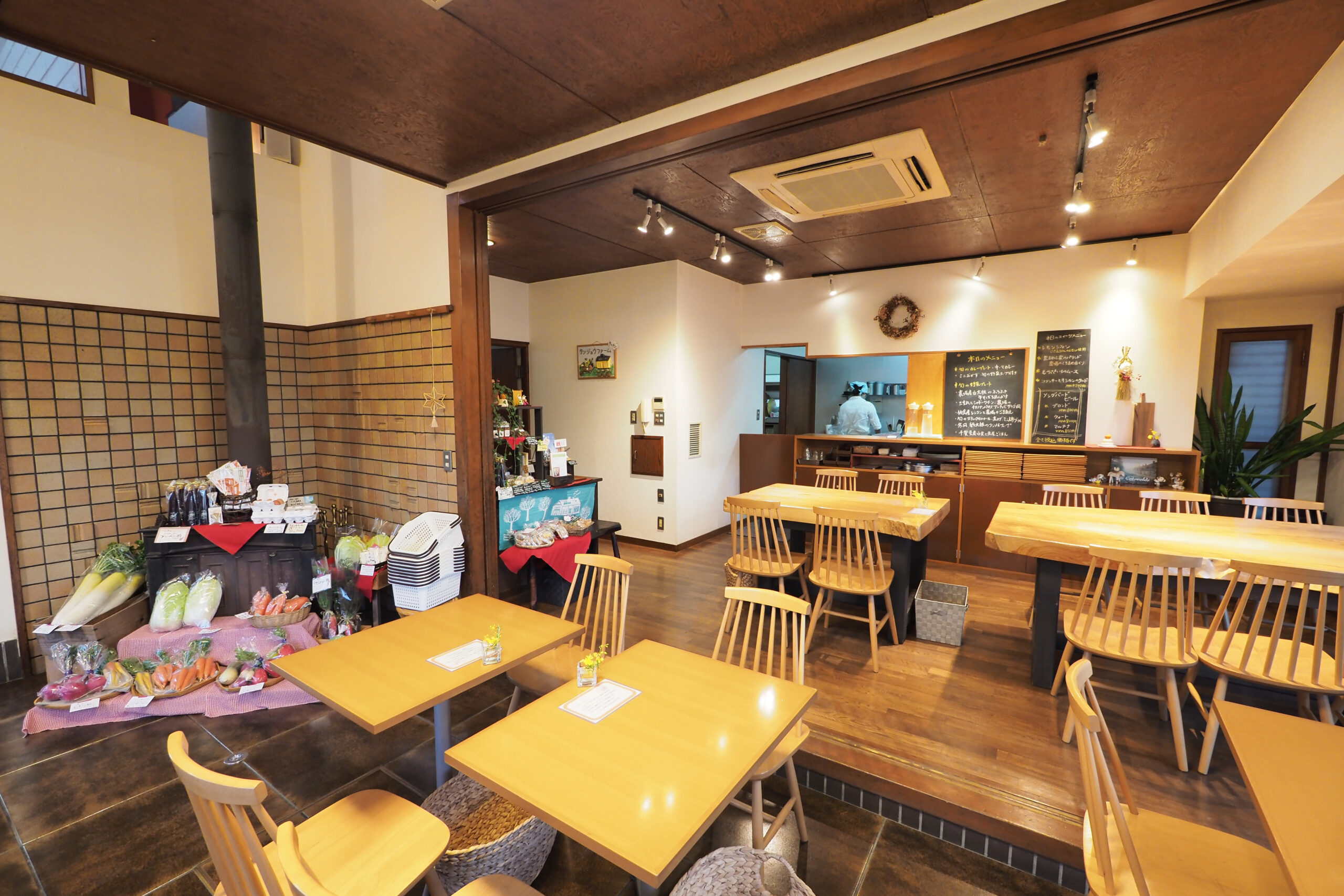 タンジョウファームキッチン内観