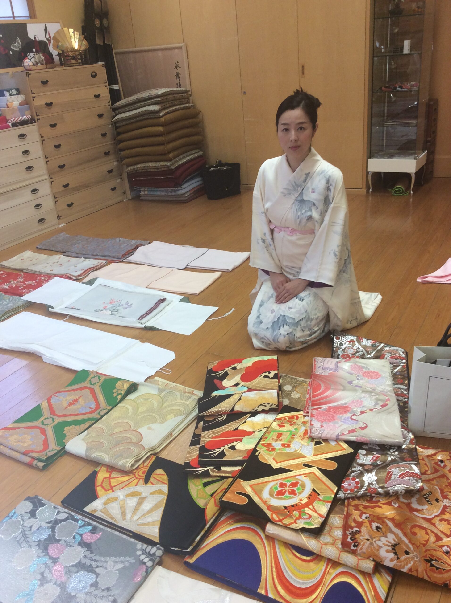 急なお呼ばれにも便利！着物レンタルも