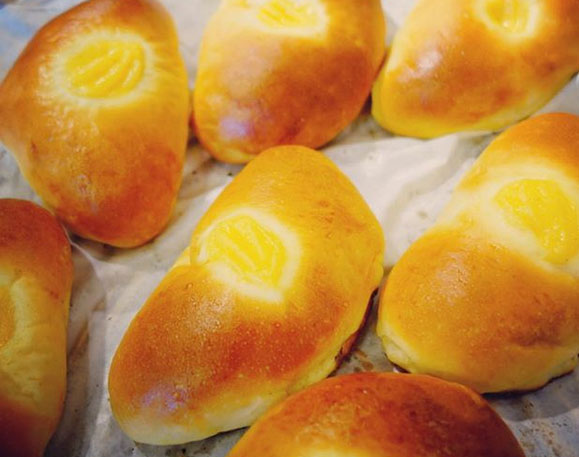 看板商品は「まぼろしのクリームパン」