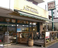 店舗は幕張駅から徒歩約5分