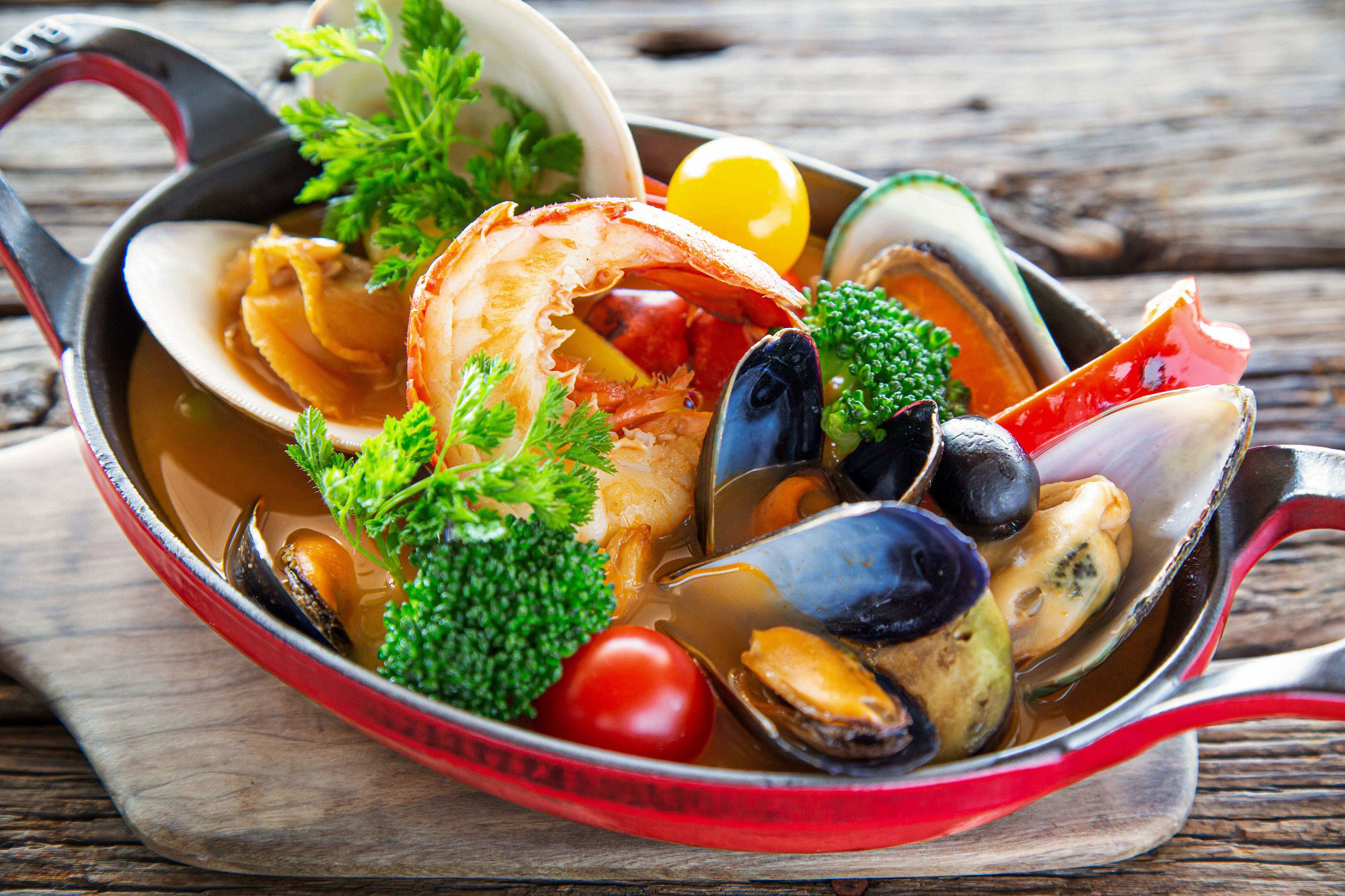 大人気「海のごちそう 特製ブイヤベース」