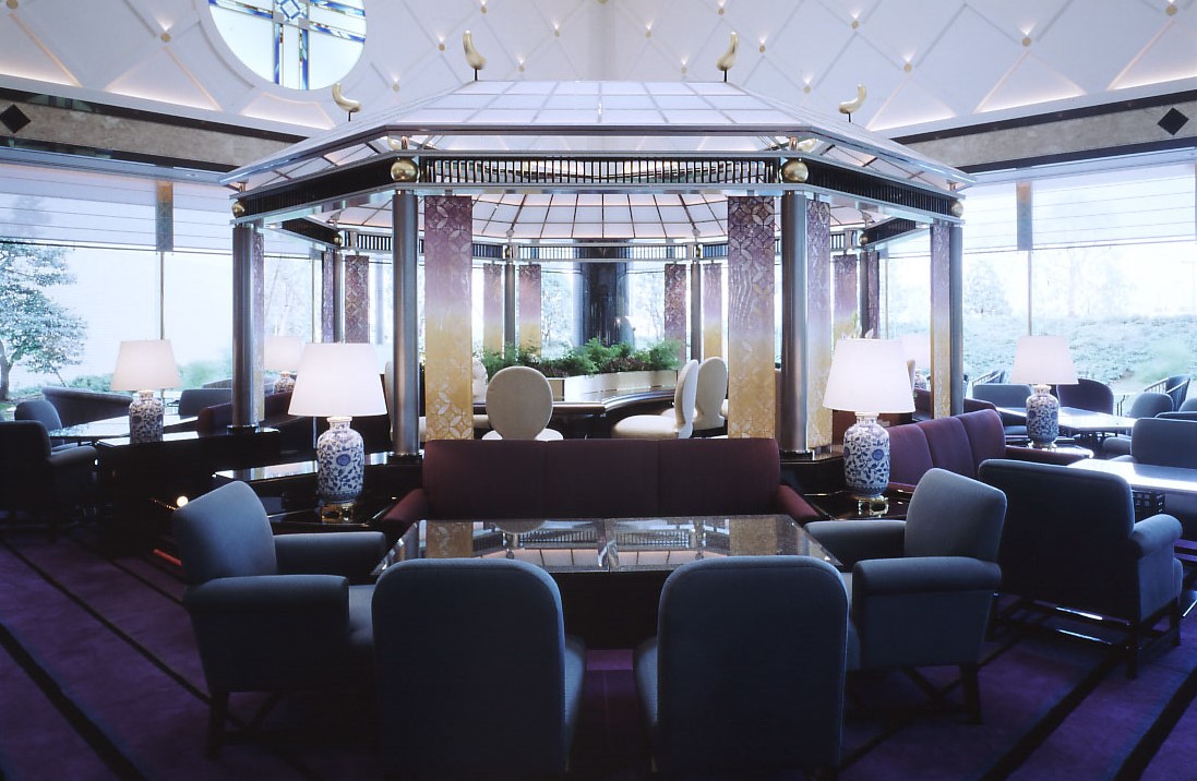 ティー＆カクテル「ザ・ラウンジ」