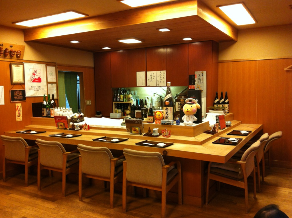 大人のためのゆったりとした店内