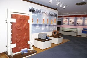 溶鉱炉の部品の展示