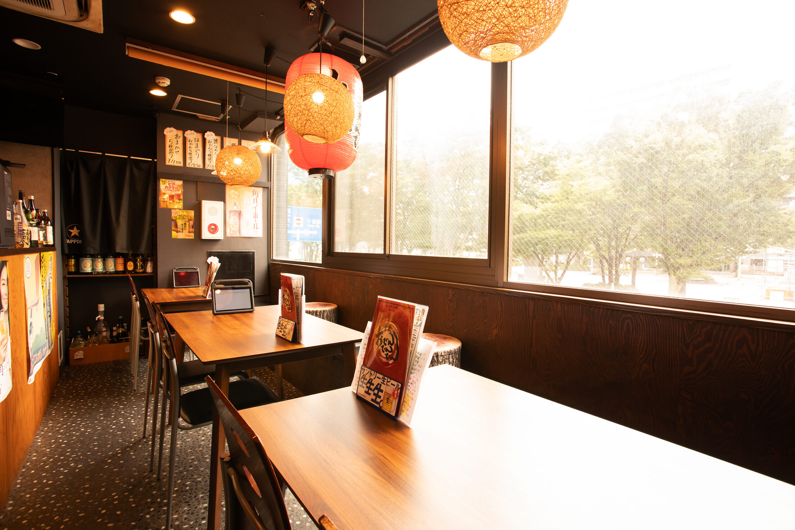 2階3階はテーブル席