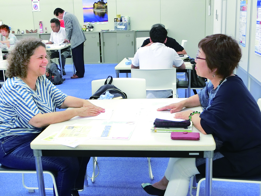 日本語交流の様子